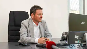 Başkan Aydın telefonun ucunda: Osmangazililer karşılarında belediye başkanını görünce şaşkınlıklarını gizleyemedi