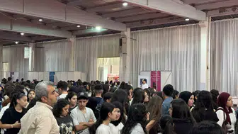 Diyarbakır'da edebiyat rüzgarı: Kitap tutkunları fuara akın etti