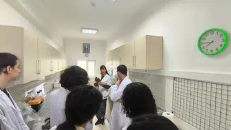Laboratuvar kapıları ilk kez açıldı: Üniversiteli gençler bilim dünyasına adım attı