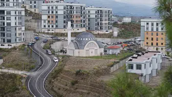 Hatay'da Yaralar Sarılıyor: Deprem Bölgesinde 136. Cami İbadete Açıldı