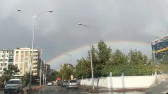 Siirt semalarında görsel şölen: Yağmurun ardından gökyüzü renk cümbüşüne döndü