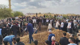 Taziye dönüşü gelen acı haber: Aynı aileden 4'ü çocuk 6 kişi son yolculuğuna uğurlandı