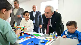 Kepez'de özel çocuklara kucak açan Mavi Dünya: Ailelerin yükü hafifliyor