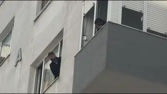 Kadıköy'de dehşet anları: 8 katlı binayı alevler teslim aldı