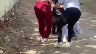 Denizli'de akran zorbalığı kamerada: Ortaokullu öğrenciye dehşeti yaşattılar