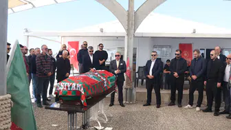 Karşıyaka camiasını yasa boğan kayıp: İbrahim Palaoğlu son yolculuğuna uğurlandı