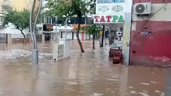 Silvan'da gökyüzü boşaldı: Şiddetli yağış ve dolu hayatı felç etti