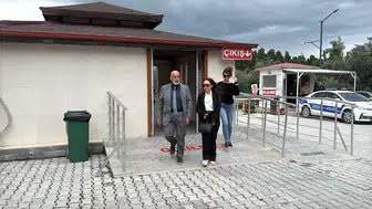 Şarkıcı Güllü'nün şüpheli ölümü mahkemeye taşındı: Kızı ilk kez hakim karşısında
