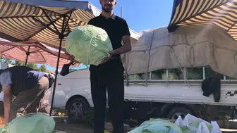 Erzincan mutfağında kış hazırlığı: Dev lahanalar tezgahlara indi