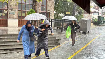 Bursa'da gökyüzü karardı: Şiddetli fırtına ve sağanak alarmı verildi