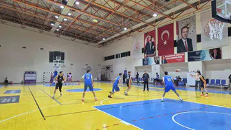 Potada Cumhuriyet rüzgarı: Burhaniye’de şampiyonluk heyecanı doruğa ulaştı