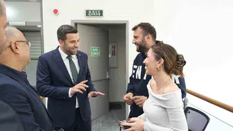 Ataşehir’in sosyal kalbinde mesai: Başkan Vekili Orhan’dan saha turu