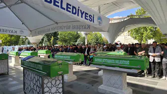 Kayseri'deki acı veda: Aynı araçtaki üç kişi son yolculuğuna uğurlandı