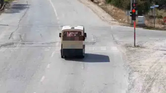 Kırmızı ışıkta yakalanınca kaçmaya çalıştı: Havadan gelen takip sonu oldu