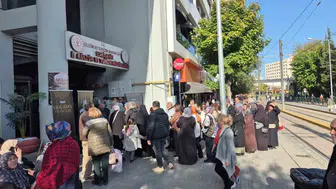 Eskişehir'de manevi yolculuk: Kutsal emanetleri görmek için saatlerce beklediler
