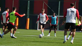 Burak Yılmaz yönetimindeki Çorum FK'da Göztepe mesaisi hız kesmiyor