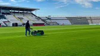 Bandırma'da sporun kalbi yenileniyor: Tesislerde hummalı çalışma dönemi