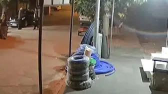 Sokak ortasında dehşet anları: Alacak verecek kavgası bir polis memurunun canına mal oldu