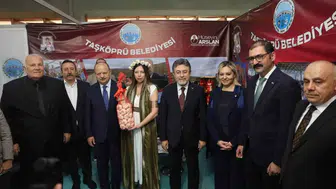 Başkentte Kastamonu Rüzgarı: Bakan Yumaklı’ya Taşköprü’nün Meşhur Lezzeti Takdim Edildi
