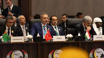 Bağdat'ta kritik zirve: Hakan Fidan İslam dünyasının temsilcileriyle bir araya geldi
