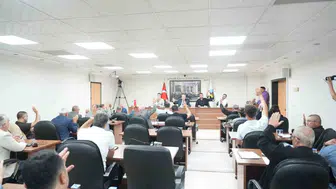 Turgutlu Meclisi'nde kritik devir: Kamyon garajı artık Büyükşehir'in