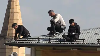 Sivas'ta yürekleri ağza getiren görüntüler: Ölümle burun buruna çalıştılar