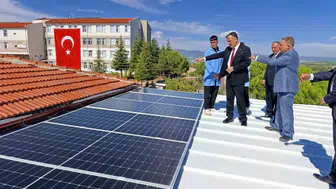 Gördesli öğrencilerden devrim niteliğinde adım: Okul artık kendi elektriğini üretiyor