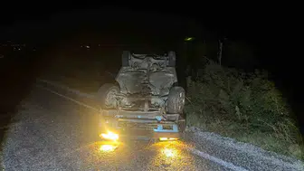 Alaşehir'de gece yarısı dehşeti: Ters dönen araçtan mucizevi kurtuluş
