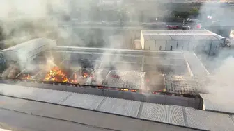 Bursa'da sabahın ilk ışıklarıyla başlayan kabus: Mobilya fabrikası alevlere teslim oldu