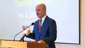 Üniversitelerde çoktan seçmeli sınav dönemi kapanıyor mu? YÖK Başkanı'ndan kritik uyarı