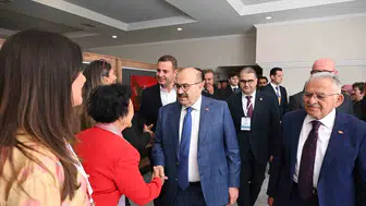 Balıkesir’de tarihi devir teslim: Kent konseylerinin yeni rotası Sevinç Baykan Özden’e emanet