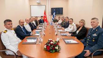 Ege'de Diplomatik Trafik: Türk ve Yunan Heyetleri Girit'te Bir Araya Geldi