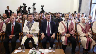Burhanettin Duran'dan akademiye stratejik bakış: Hakikatin izini sürmek bir zorunluluk