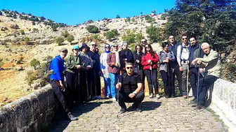 Tunceli'nin saklı cennetinde sürpriz karşılaşma: Yaban keçileri doğaseverleri selamladı