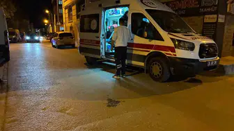 Eskişehir'de ara sokak kazası: Motosiklet sürücüsü yola savruldu