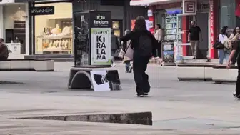 Bolu sokaklarında Atatürk'e vefa: Vatandaşların o anları duygulandırdı