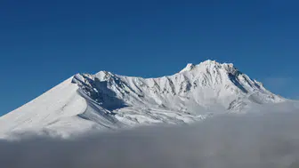 Kayseri'nin dev zirvesine kışın ilk müjdesi düştü