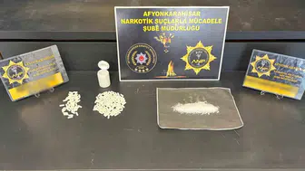 Afyonkarahisar'daki rutin trafik kontrolü zehir tacirini ele verdi
