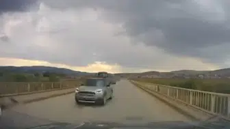 Sivas'ta köprü üzerinde saniyelerle gelen mucize: Ölümden döndüler