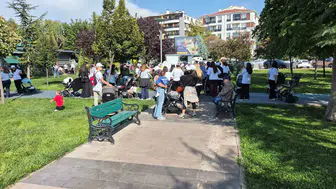 Eskişehir'de bebekli annelere park şoku: 75 anne ve bebekleri kapı dışarı edildi
