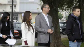 Sırbistan'da kader günü: 12 yıllık iktidara karşı öğrenci ayaklanması sandığa taşındı