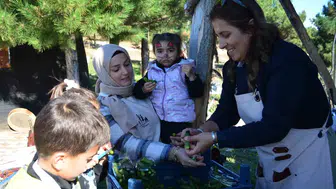 Dijital ekranları bıraktılar, kışlık hazırlığı için kolları sıvadılar: Çorumlu Obası'nda geleneksel şölen