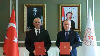 Lefkoşa ve Girne'de Öğrencilerin Yurt Sorununa Ankara Destekli Çözüm