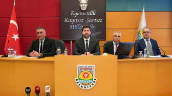Tarsus'ta tarımsal kalkınma hamlesi: 5 bin Sarıulak zeytin fidanı toprakla buluşuyor