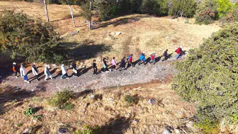 Muş'ta doğaseverlerin anlamlı rotası: Hem yürüdüler hem de çevre temizliği yaptılar