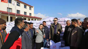 Doğubayazıtlı üreticinin yüzü güldü: Tarımda büyük destek hamlesi