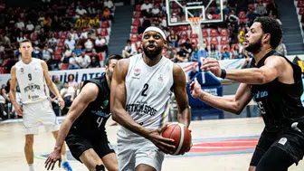 Enka Salonu'nda nefes kesen final: Petkimspor son saniyede yıkıldı