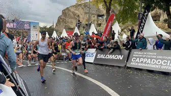 Dünyanın gözü Kapadokya'da: 78 ülkeden gelen sporcular peribacalarının gölgesinde buluştu