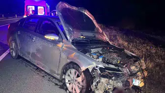 Kastamonu kara yolunda gece yarısı dehşeti: Sürüye çarpan araçta can pazarı