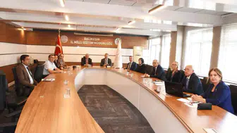 Balıkesir'de eğitimden istihdama uzanan stratejik hamle: Yeni yol haritası belirlendi